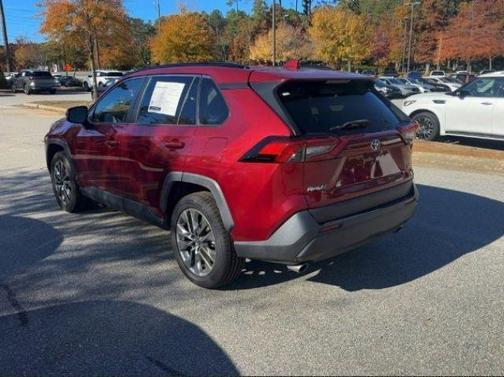 2020 Toyota RAV4 XLE Premium
