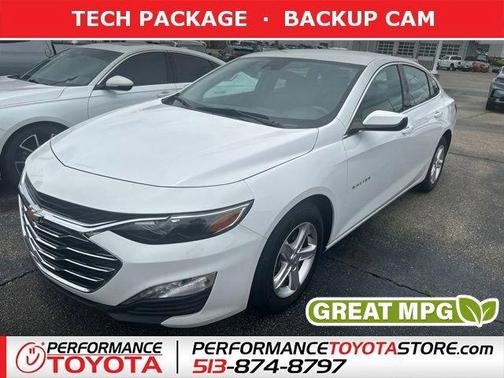 Summit White 2023 Chevrolet Malibu LT