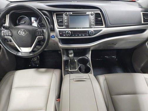 2019 Toyota Highlander Hybrid XLE