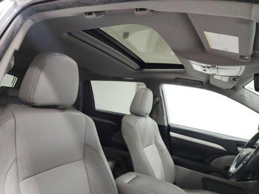 2019 Toyota Highlander Hybrid XLE