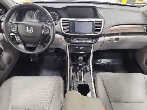 Lunar Silver Metallic 2016 Honda Accord EX-L