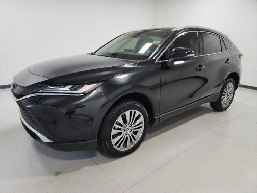 2022 Toyota Venza XLE