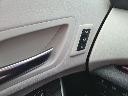 2024 Toyota Sienna Platinum 7 Passenger