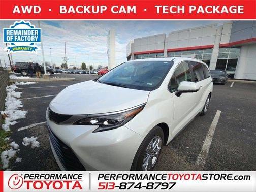 2024 Toyota Sienna Platinum 7 Passenger