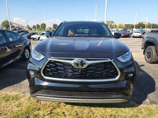 2025 Toyota Highlander Platinum