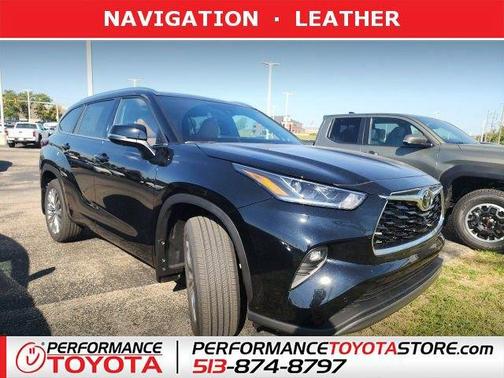 2025 Toyota Highlander Platinum