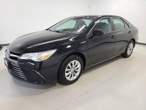 Midnight Black Metallic 2016 Toyota Camry Hybrid LE