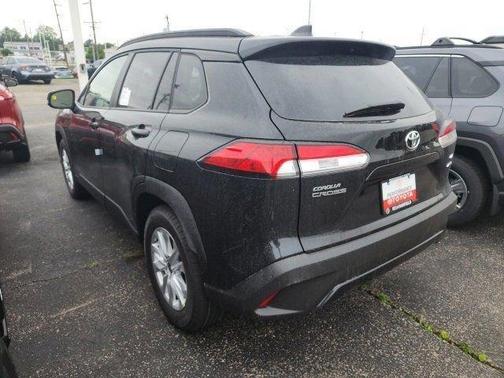 2025 Toyota Corolla Cross LE