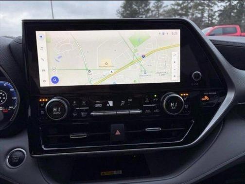 2024 Toyota Highlander Platinum