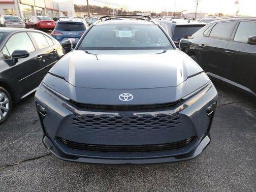 2025 Toyota Crown Signia Limited