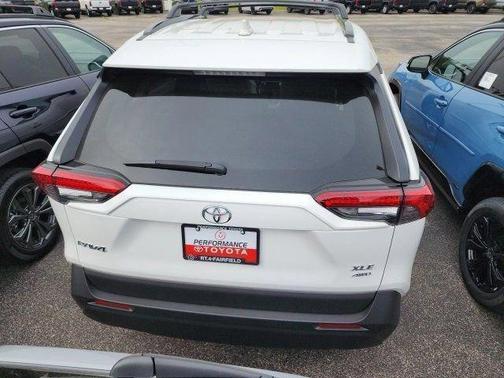 2025 Toyota RAV4 XLE