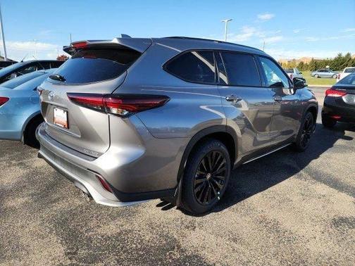 2026 Toyota Highlander Limited