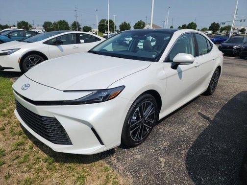 2025 Toyota Camry XLE