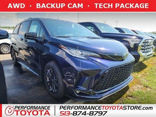 2025 Toyota Sienna XSE 7 Passenger