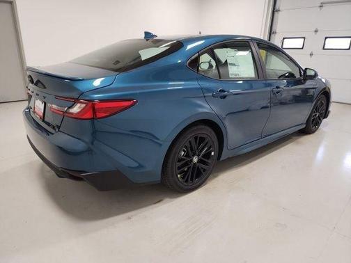 Ocean 2026 Toyota Camry SE