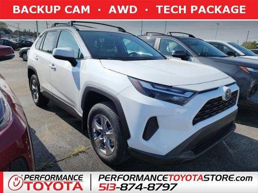 2025 Toyota RAV4 XLE