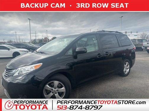 2016 Toyota Sienna LE