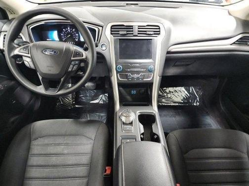 2020 Ford Fusion Hybrid SE