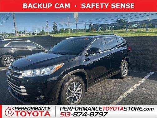 2019 Toyota Highlander SE