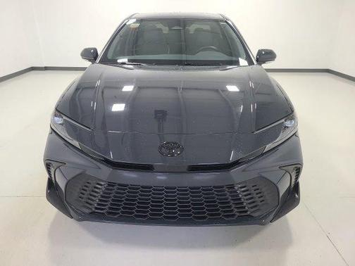 UNDERGROUND 2025 Toyota Camry SE