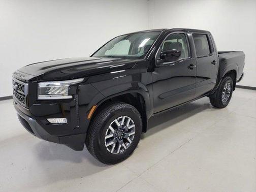 2024 Nissan Frontier SL