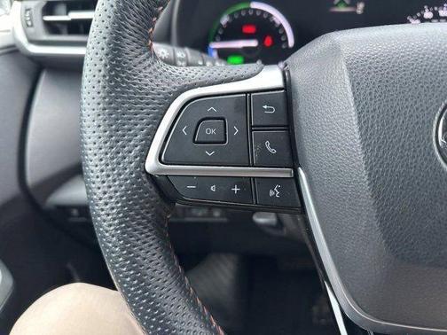 2022 Toyota Sienna XSE 7 Passenger