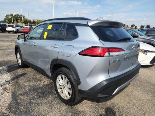 2022 Toyota Corolla Cross LE