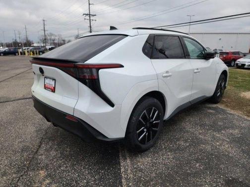 2026 Toyota bZ XLE PLUS