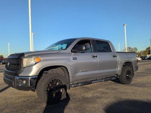 2017 Toyota Tundra SR5