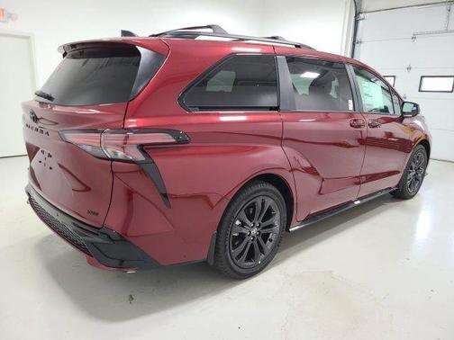 Ruby Flare Pearl 2026 Toyota Sienna XSE 7 Passenger