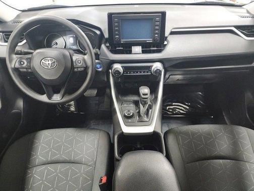 2022 Toyota RAV4 Hybrid XLE