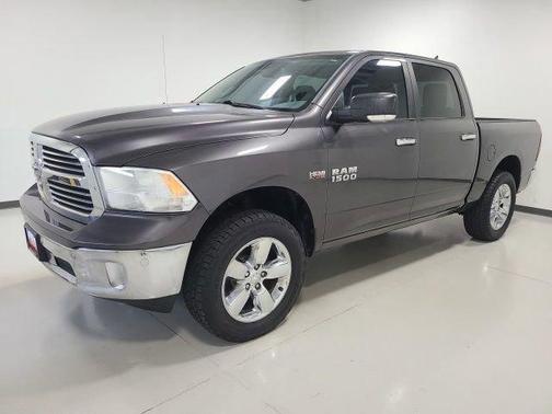 Granite Crystal Clearcoat Metallic 2014 RAM 1500 SLT