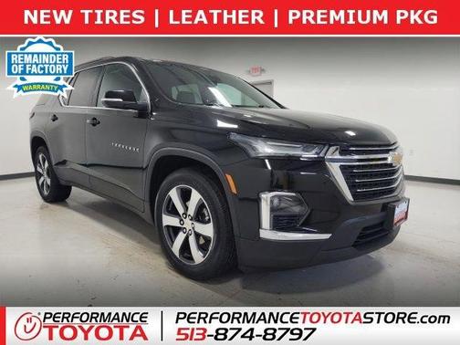 Mosaic Black Metallic 2023 Chevrolet Traverse LT Leather