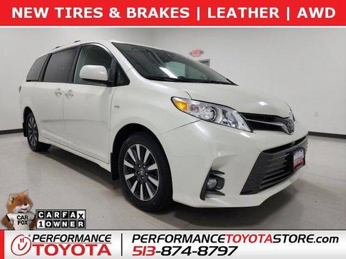 2019 Toyota Sienna XLE