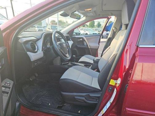 Ruby Flare Pearl 2018 Toyota RAV4 XLE