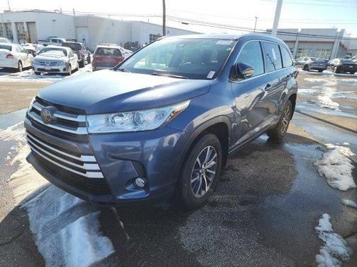 2018 Toyota Highlander SE