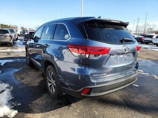 2018 Toyota Highlander SE