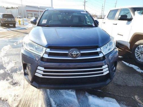 2018 Toyota Highlander SE