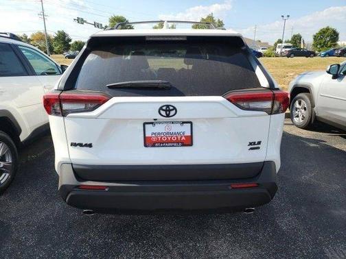 2025 Toyota RAV4 XLE