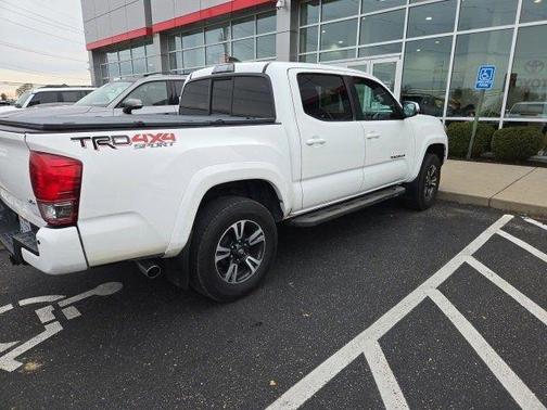 2016 Toyota Tacoma TRD Sport