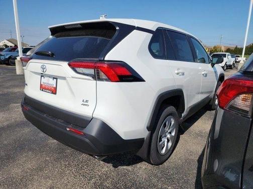 2025 Toyota RAV4 LE