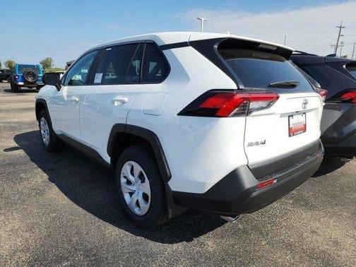 2025 Toyota RAV4 LE