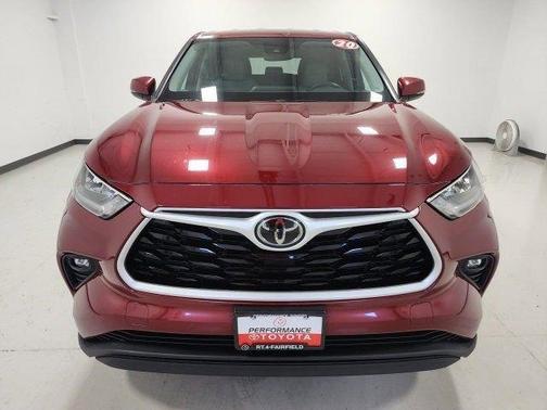 2020 Toyota Highlander LE