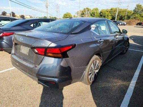 2022 Nissan Altima 2.5 SL