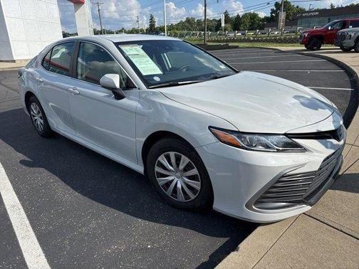 2023 Toyota Camry Hybrid LE