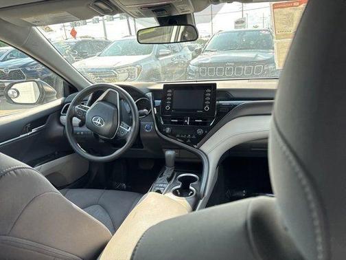 2023 Toyota Camry Hybrid LE