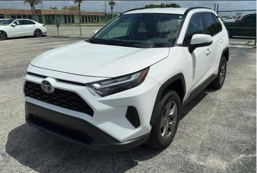 Ice 2024 Toyota RAV4 XLE