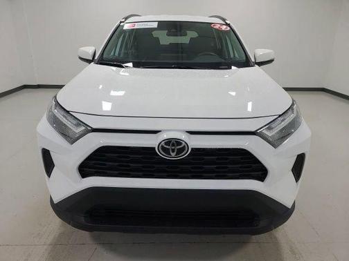Ice 2024 Toyota RAV4 XLE