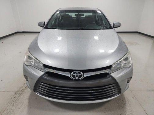 2016 Toyota Camry XLE