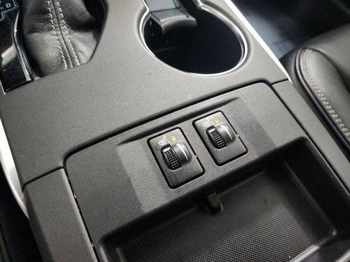 2016 Toyota Camry XLE